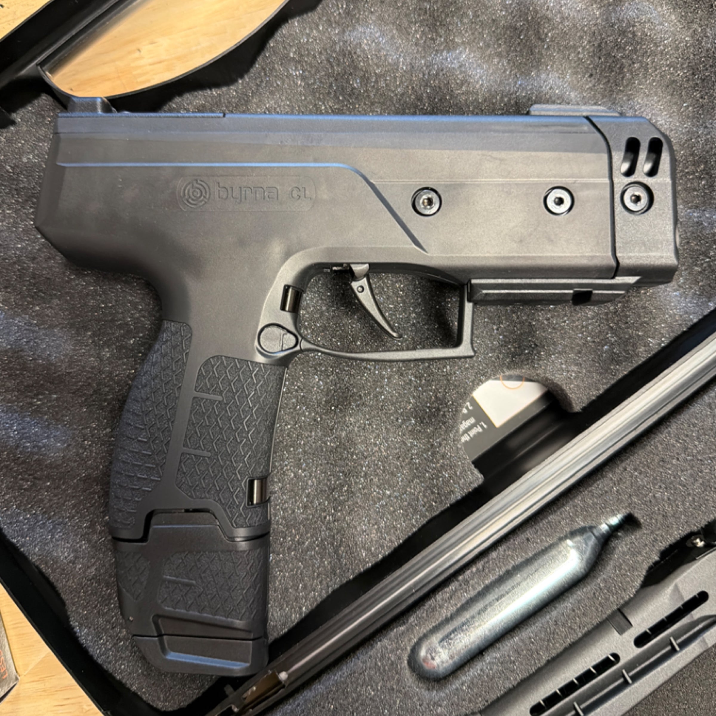 BYRNA CL BLACK UNIVERSAL KIT | Urban 2A - Pistol Permit and Byrna